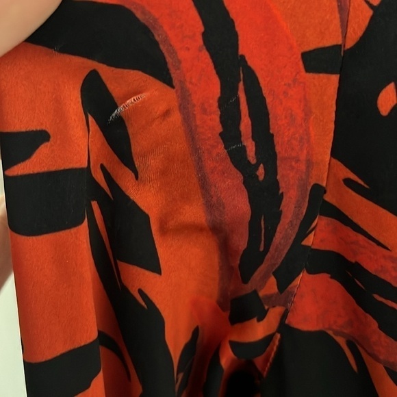 Borgo De Nor Elista black and red dress abstract bamboo and tiger stripe pattern - Picture 6 of 13
